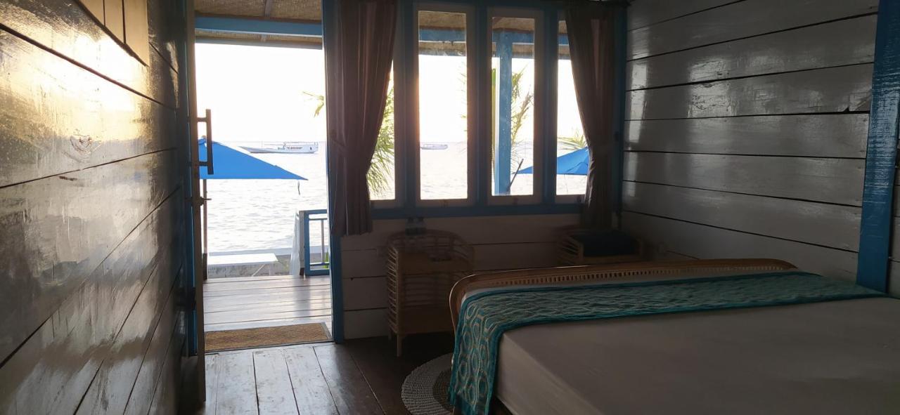 Moyo Island Resort 외부 사진